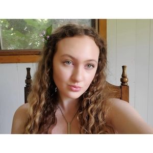 Meet your Posher, Nikita